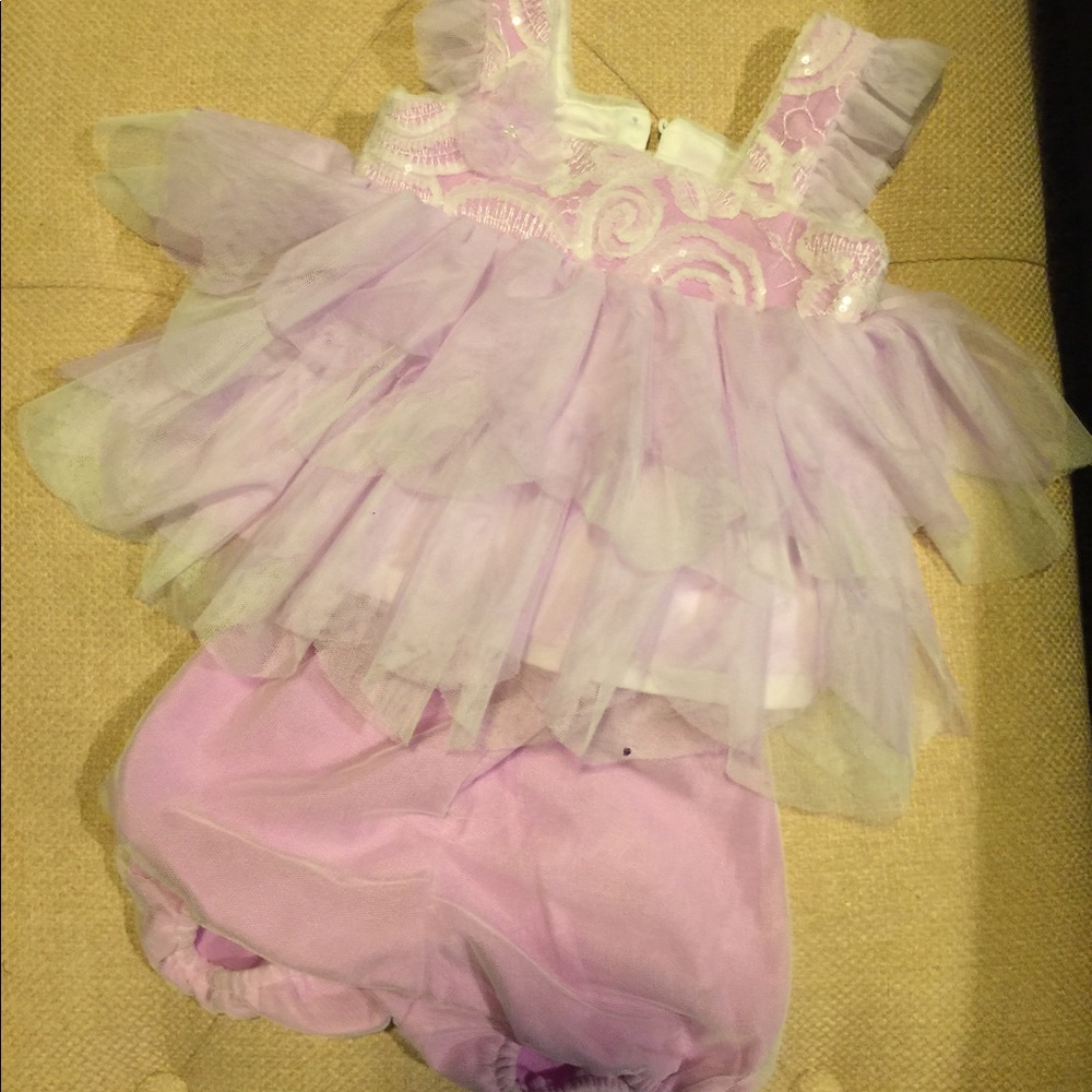 Isabella & Chloe light purple dress
